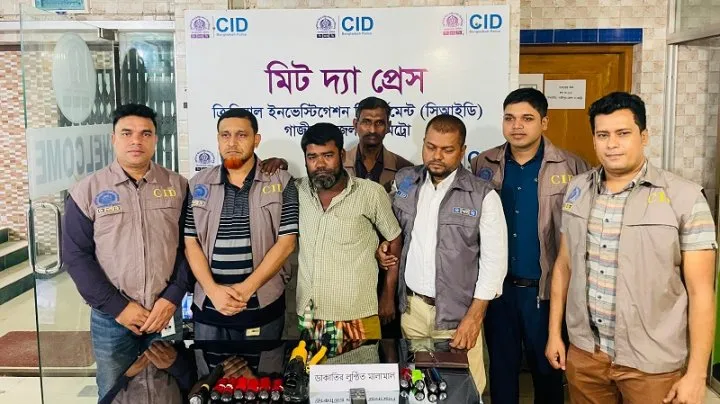 ধীরাশ্রমে ডাকাতির ৪৮ ঘণ্টার মধ্যে সিআইডির রহস্য উদঘাটন