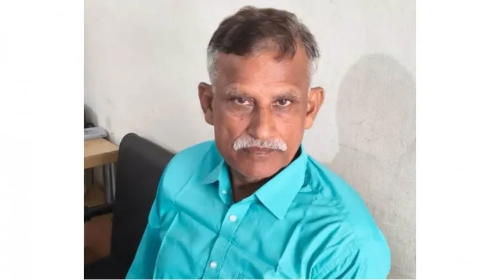 ভারতে পালানোর সময় বিস্ফোরক মামলার আসামি আটক