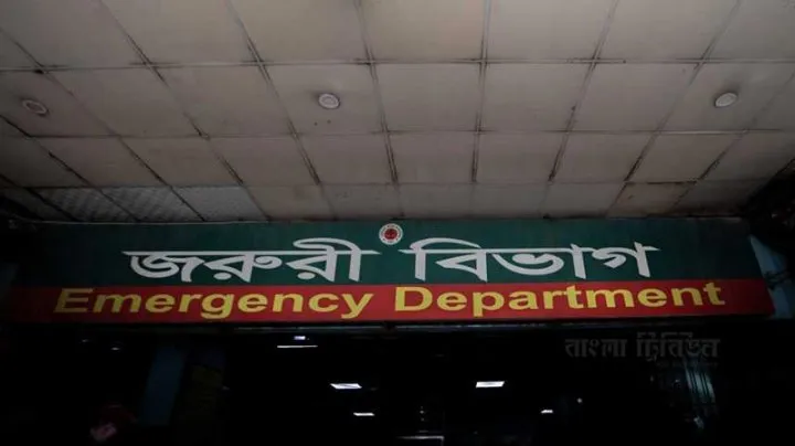 লালবাগে ফ্রি ফায়ার গেম নিয়ে মারামারি, আহত ১