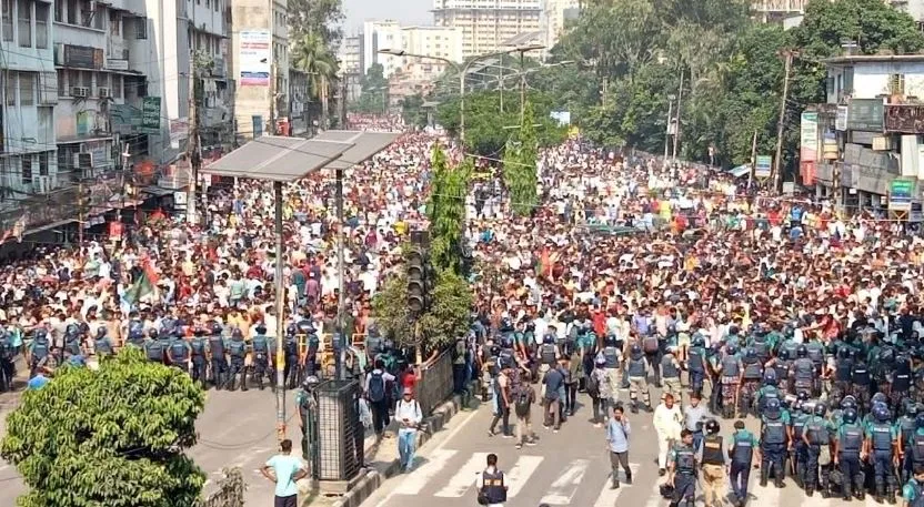 আরামবাগে হাজার হাজার জামায়াত-শিবির কর্মী