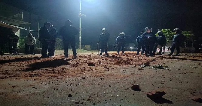 মধ্যরাতে চবি ছাত্রলীগের দুপক্ষের সংঘর্ষ, আহত ১৩
