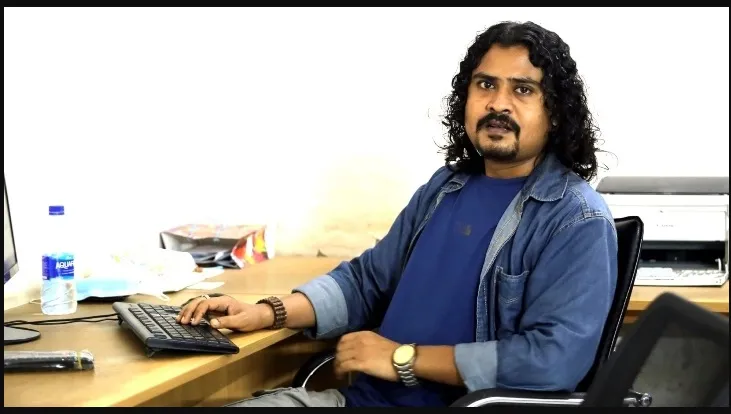 কাভার্ডভ্যানের ধাক্কায় সাংবাদিক-গীতিকার ওমর ফারুক বিশাল’র মৃত্যু