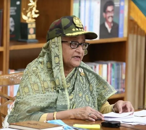 সশস্ত্র বাহিনীর আধুনিকায়নে কাজ করছে সরকার : প্রধানমন্ত্রী