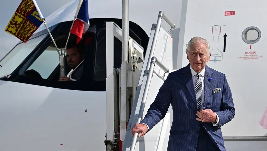 Charles III welcomed in France for first visit as king