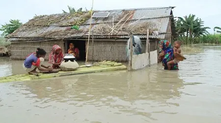 দেশে বন্যায় মৃত্যু বেড়ে ১২৬