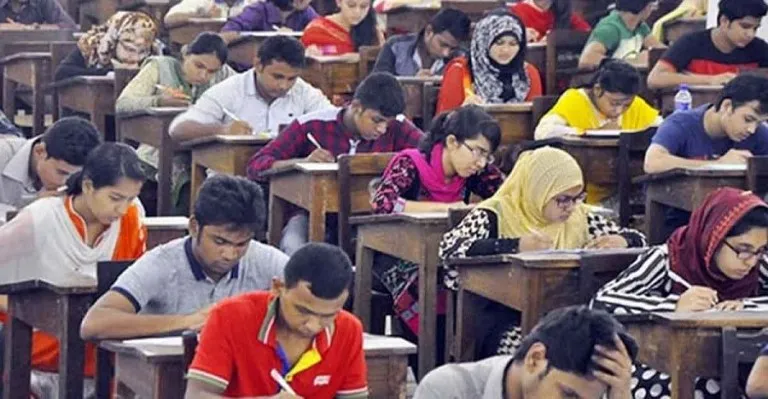 ৩টি বিশ্ববিদ্যালয় ও ঢাবি অধিভুক্ত ৭ কলেজের পরীক্ষা চলবে