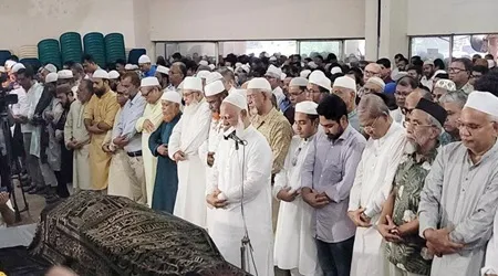 জামায়াত আমিরের ইমামতিতে রুহুল আমিন গাজীর জানাজা অনুষ্ঠিত