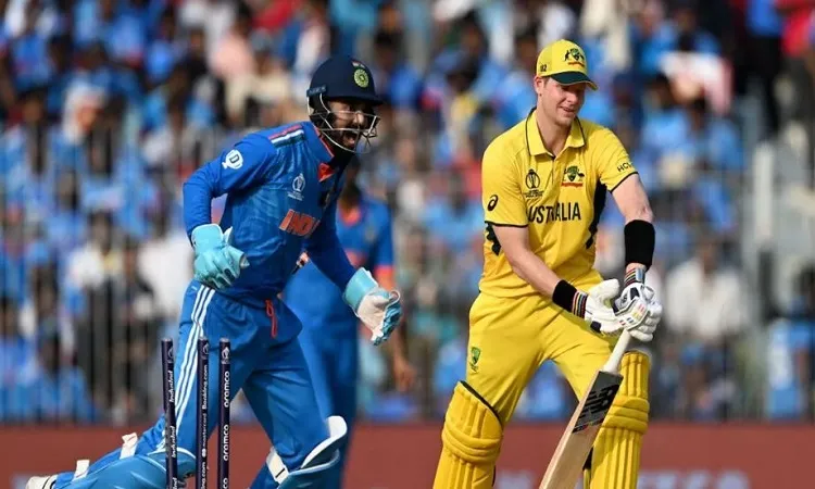 ভারতীয় স্পিন ঘুর্ণিতে ১৯৯ রানে অলআউট অস্ট্রেলিয়া