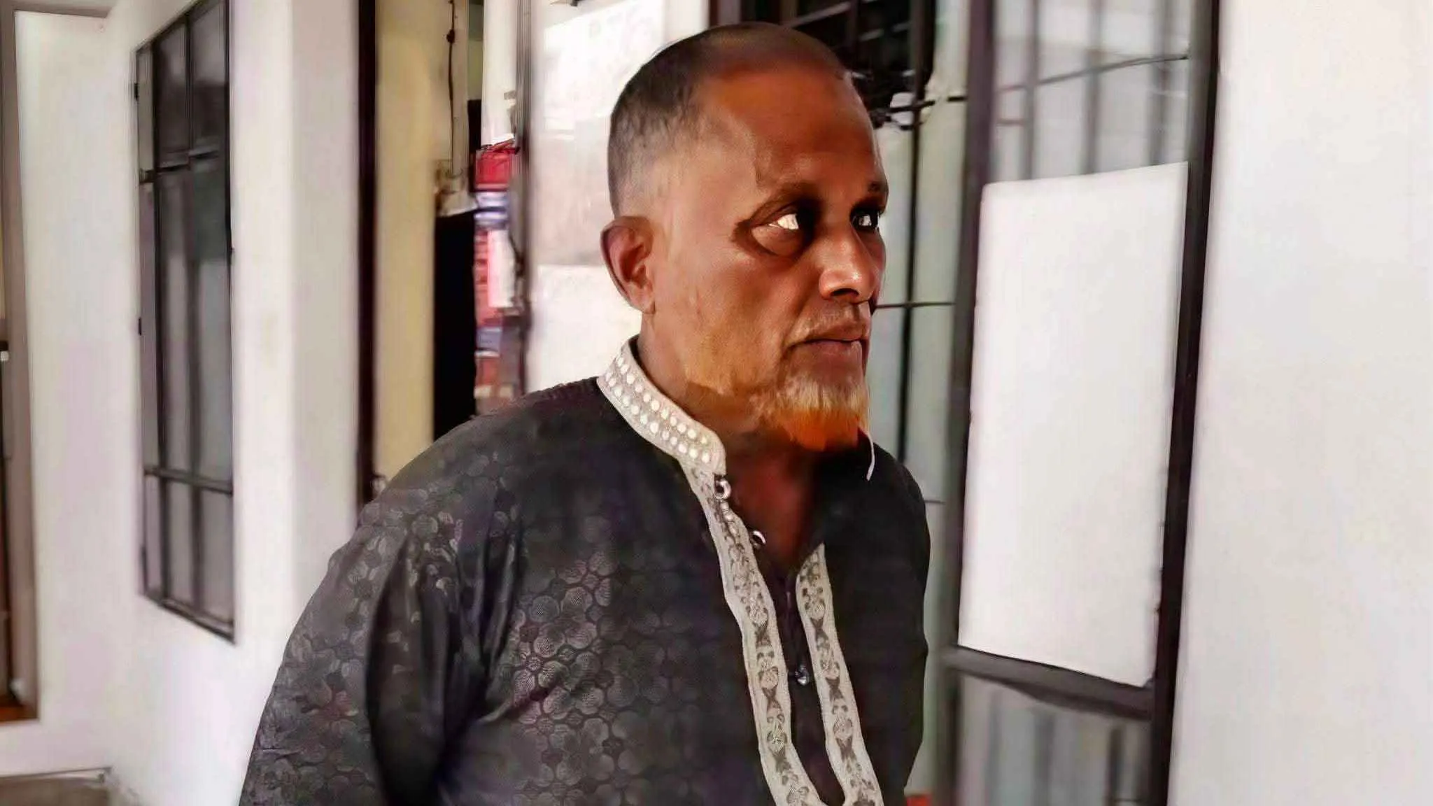 ২য় শ্রেণির শিক্ষার্থীকে ধর্ষণের অভিযোগে গ্রেফতার ১