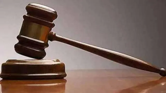 অর্থ আদায়ের অভিযোগে নারী রিমান্ডে