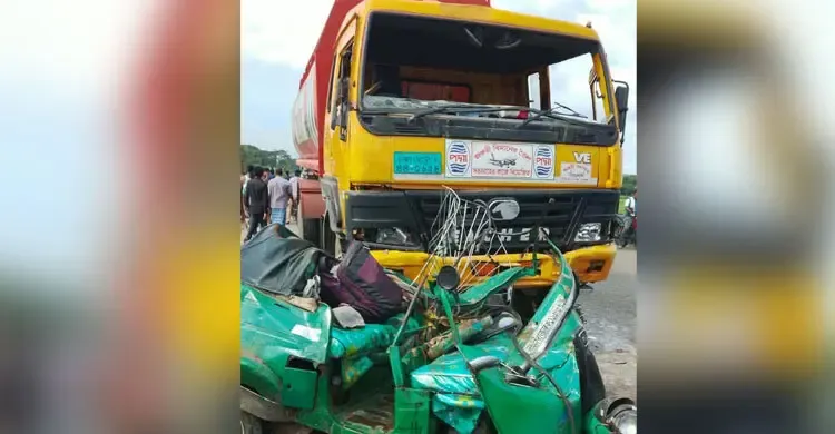 সিলেটে ট্রাক-অটোরিকশা সংঘর্ষে নিহত ৪