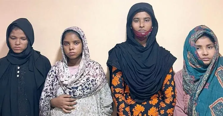 রাজধানীতে ছিনতাই চক্রের ৪ নারী সদস্য গ্রেপ্তার