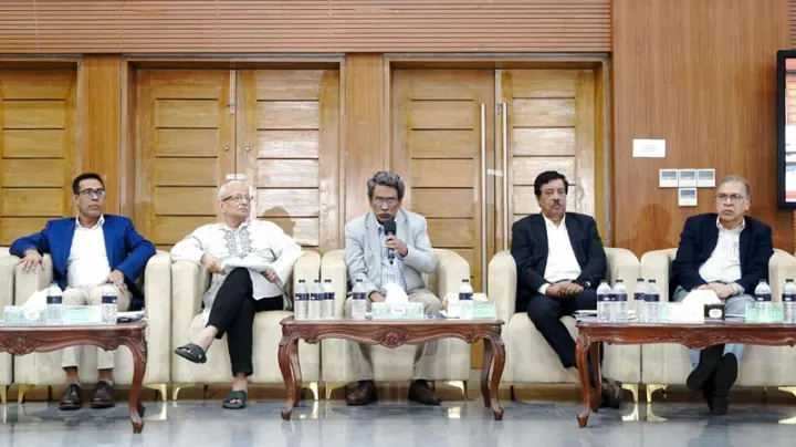 ১০ অক্টোবরের মধ্যে জুলাই সনদ দিতে চায় কমিশন