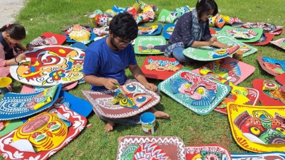 Preparation for Mangal Shobhajatra going on full swing in Barisal