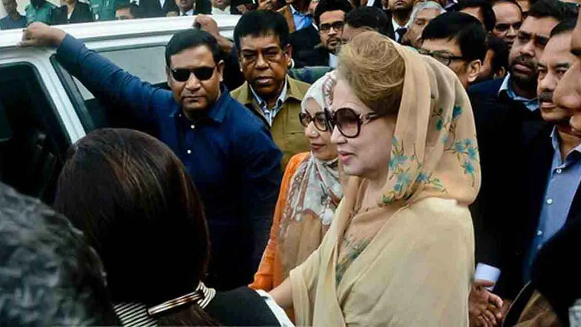 জিয়া অরফানেজ ট্রাস্ট মামলায় খালেদা জিয়ার সাজা স্থগিত