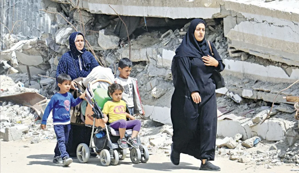 Israeli strikes kill 52 Palestinians in Gaza
