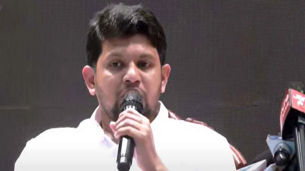 ‘তৌহিদি জনতা’ বলায় উপদেষ্টা মাহফুজের দুঃখ প্রকাশ
