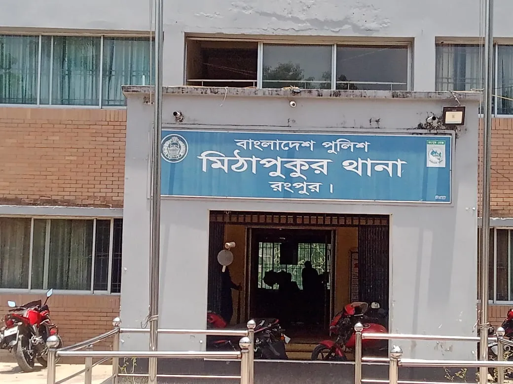 মিঠাপুকুরে অধ্যক্ষকে হত্যাচেষ্টা, সমন্বয়কের তদবিরে মামলা নেয়নি পুলিশ