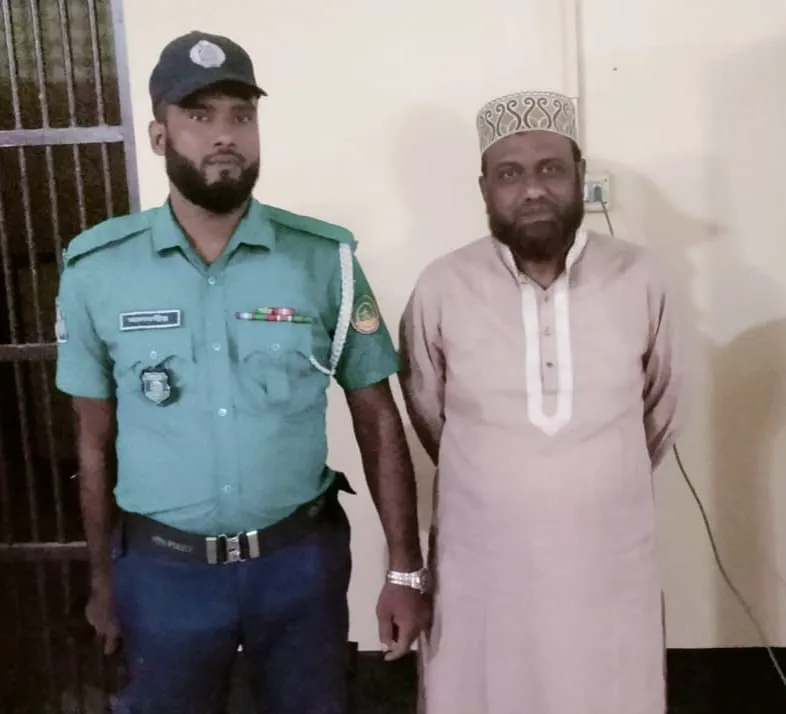 রংপুরে আ.লীগ নেতা ও সাবেক ইউপি চেয়ারম্যানকে পুলিশে দিল জনতা