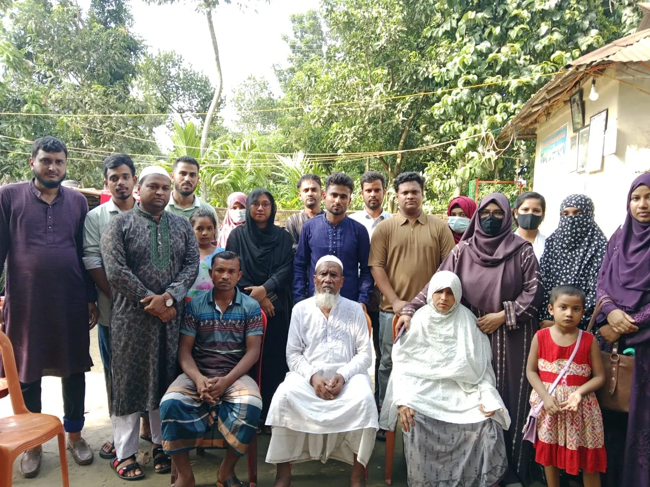 ৬ষ্ঠ গণবিজ্ঞপ্তিতে সুপারিশ বঞ্চিতদের পাশে শহীদ আবু সাঈদের বাবা