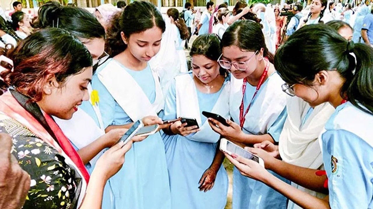 এইচএসসি ও সমমান পরীক্ষার ফল প্রকাশ