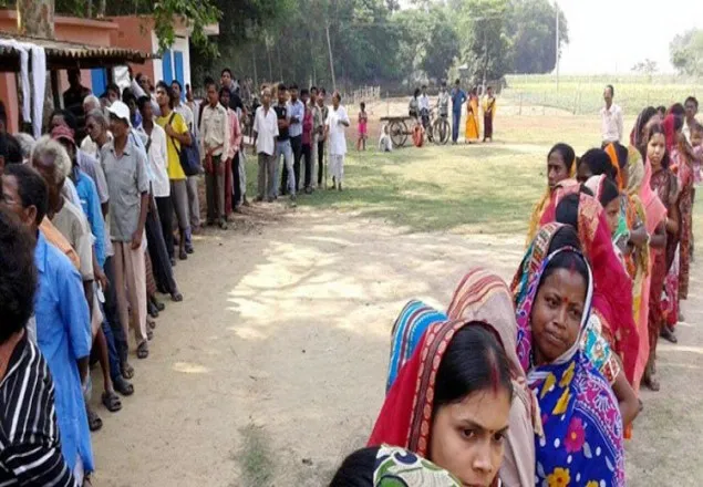 ভারতের দুই রাজ্যে বিধানসভা নির্বাচনের ভোট শুরু
