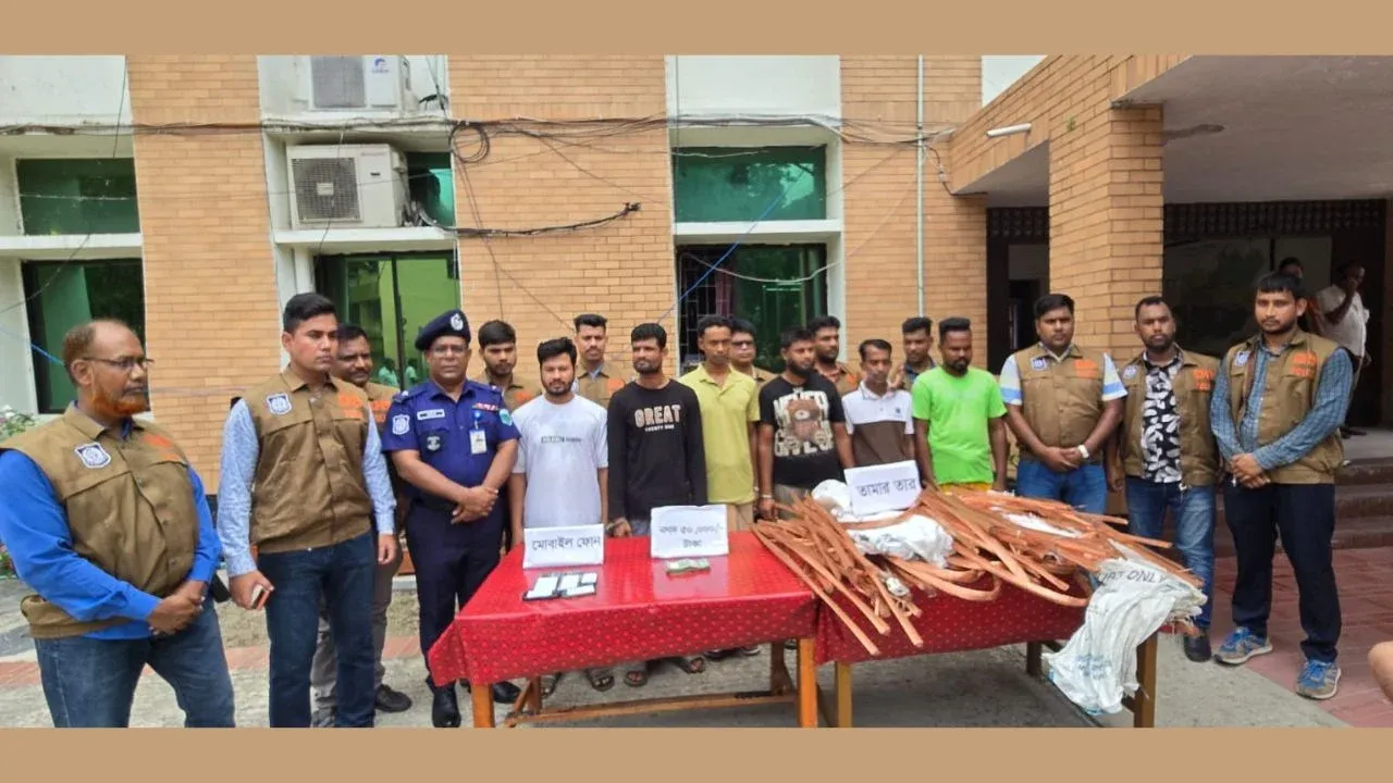 লালপুরে জুট মিলে ডাকাতির রহস্য উদঘাটন, ৬ ডাকাত গ্রেপ্তার