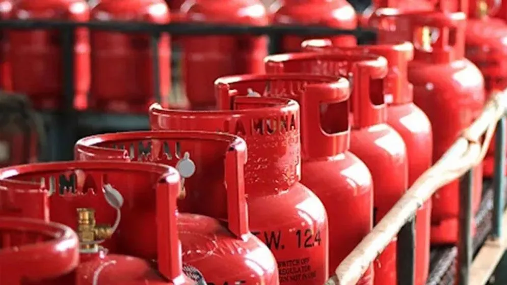 সারা দেশে সিলিন্ডার গ্যাস বিক্রি বন্ধের ঘোষণা