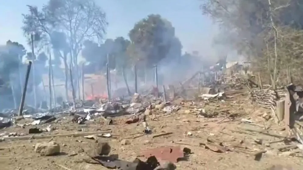 মিয়ানমারে বিয়ে ও দোয়া মাহফিলে জান্তার বিমান হামলা, নিহত ২৭