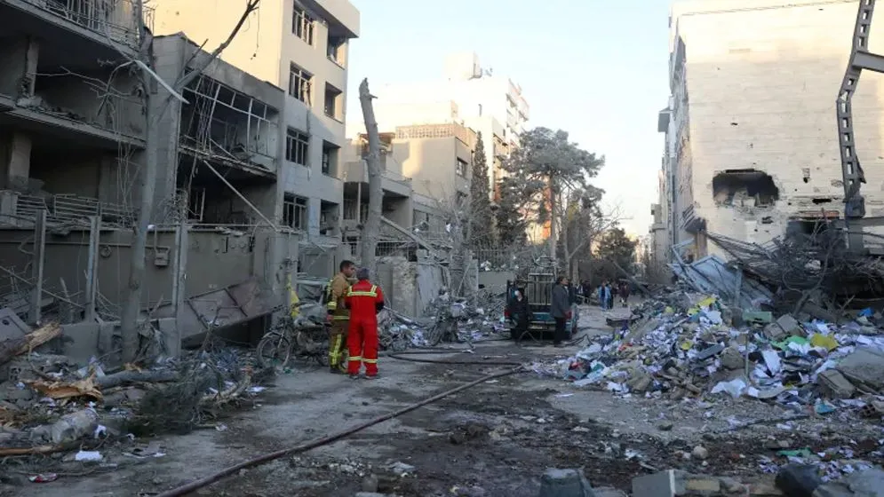 ইরানে নিহত ১০০০ ছাড়াল, পালটাপালটি হামলা অব্যাহত