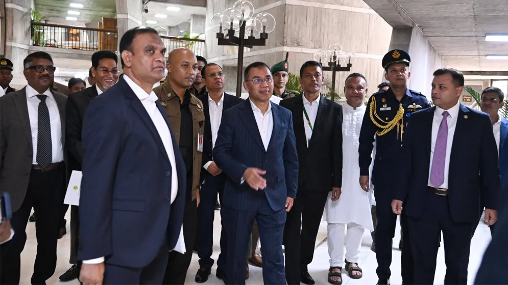 সংসদ ভবনে পৌঁছেছেন প্রধানমন্ত্রী তারেক রহমান