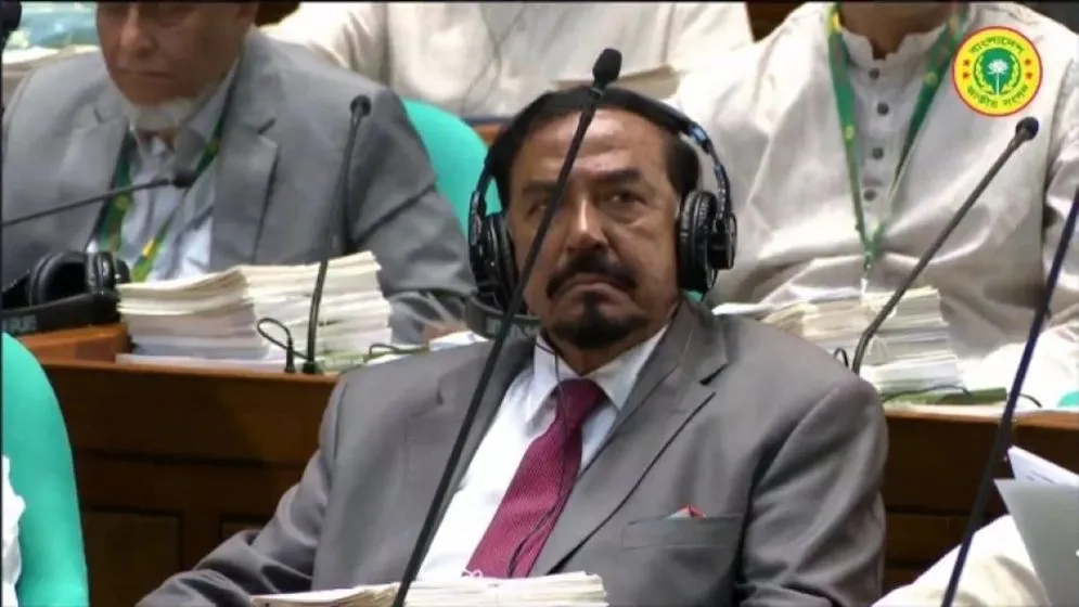 স্পিকার হলেন মেজর (অব.) হাফিজ