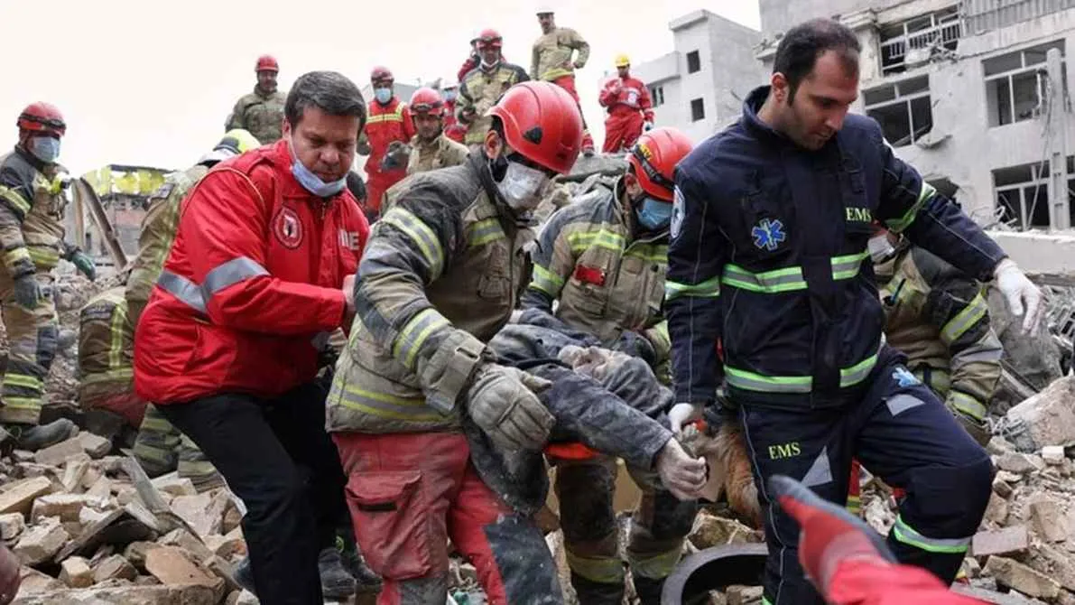 দক্ষিণ লেবাননে ইসরায়েলি হামলায় শিশুসহ নিহত ১৪