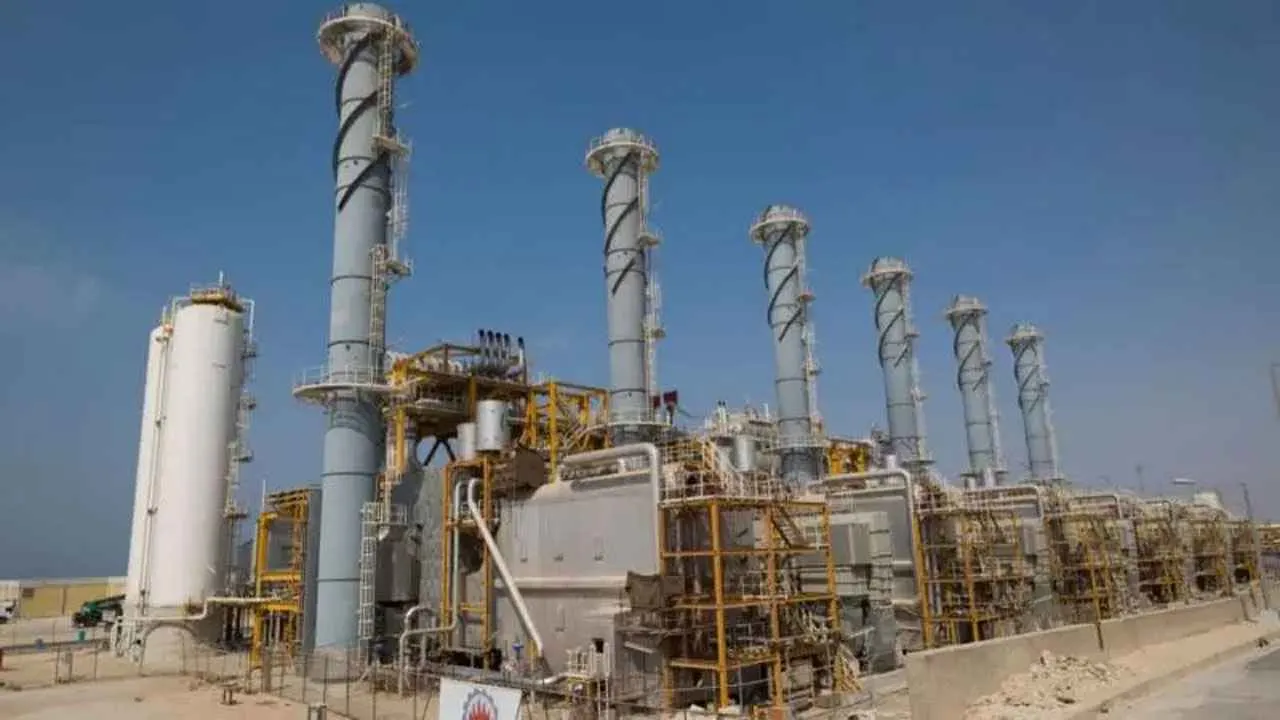 জ্বালানি অবকাঠামোতে হামলার ‘কঠিন প্রতিশোধ’ নেওয়ার ঘোষণা ইরানের