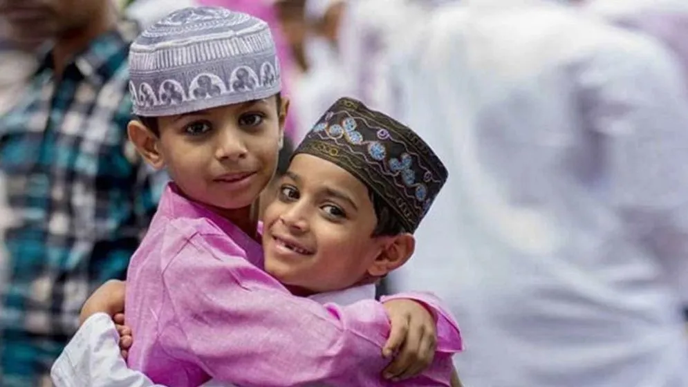 আজ পবিত্র ঈদুল ফিতর