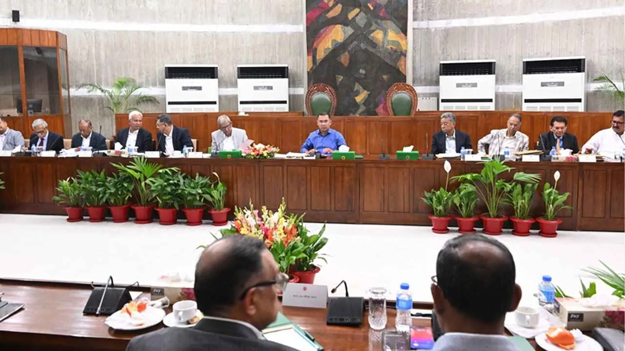 নতুন যানবাহন কেনা যাবে না, সরকারি অর্থায়নে বিদেশে প্রশিক্ষণ স্থগিত