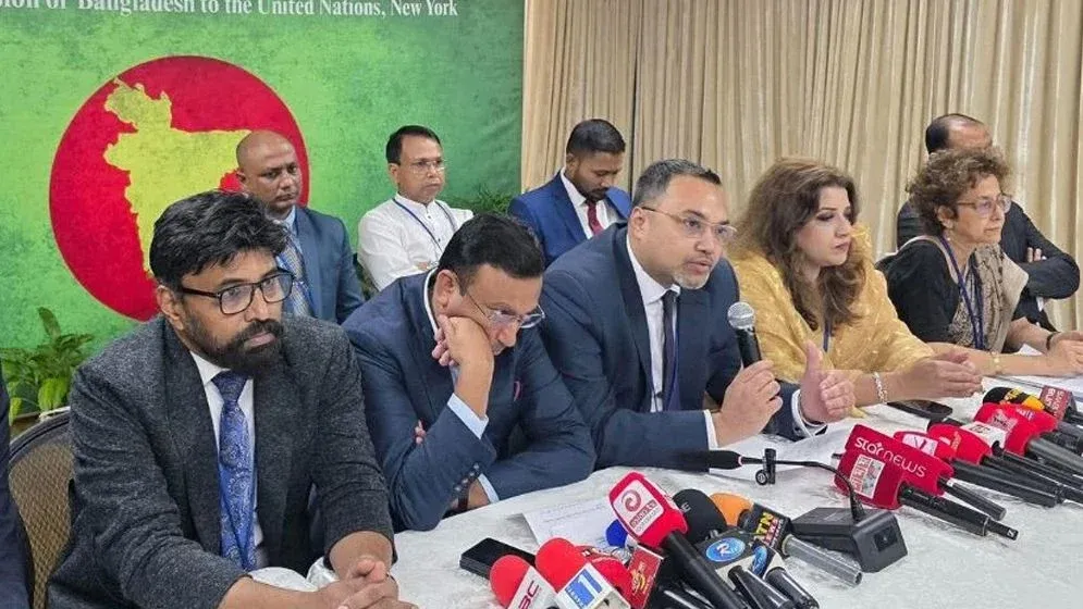 বিশ্বমঞ্চে জনস্বার্থ ও দেশের মর্যাদাকে অগ্রাধিকার দিচ্ছেন প্রধানমন্ত্রী: মাহদী আমিন