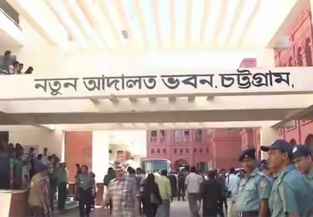 ত্রাণ আত্মসাতের অভিযোগে দুই কর্মকর্তাকে ৪২ বছরের কারাদন্ড