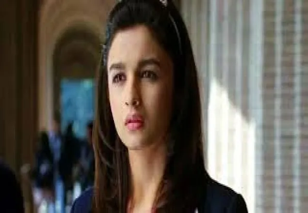 কম বয়সিদের সঙ্গে আমার ঠিক যায় না: আলিয়া ভাট