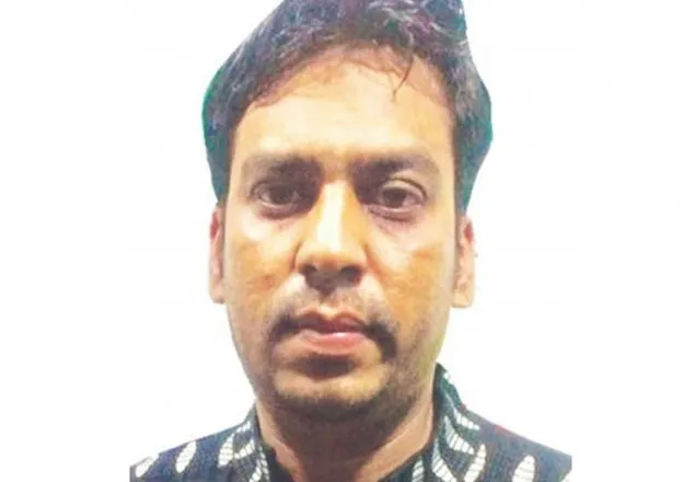 ছাত্রদল নেতাকে ছাড়িয়ে নিতে ছাত্রলীগ-যুবলীগের থানা ঘেরাও 