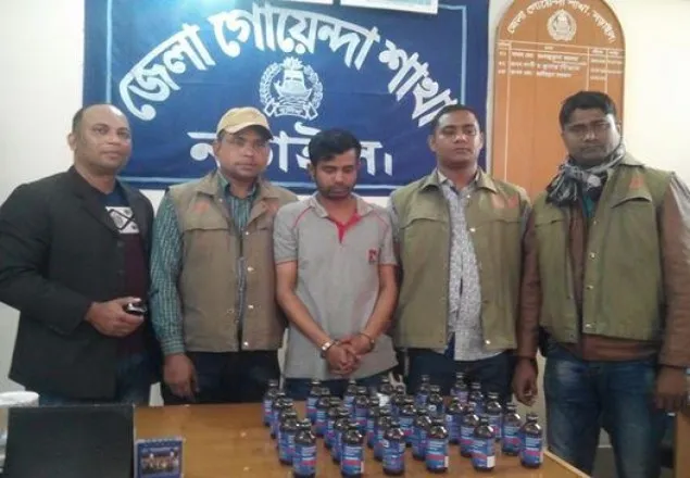নড়াইলে ফেনিসিডিল ব্যবসায়ী আটক