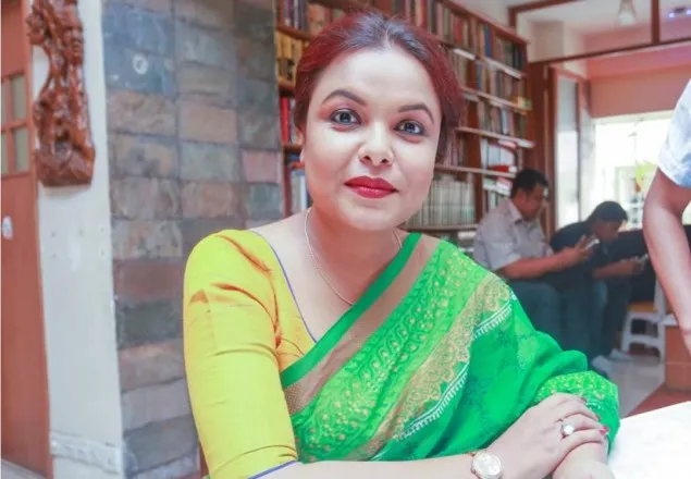 মামলা করলেন শাওন