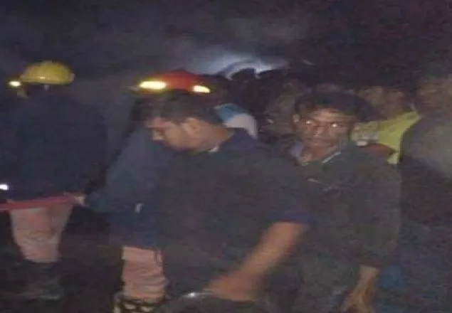 ঝিনাইদহে সিলিন্ডার বিস্ফোরণে ৬ দোকান ভস্মীভূত