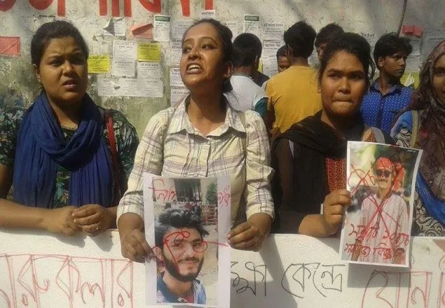 জবিতে পরীক্ষারত শিক্ষার্থীদের উপর ছাত্রলীগের হামলা