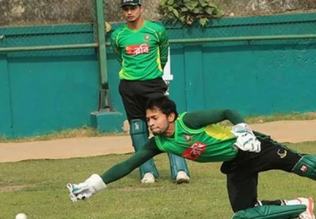  কিপিং ছাড়ছেন মুশফিক
