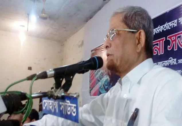 প্রভাবশালী মন্ত্রীর মদদে পরিবহন ধর্মঘট:  ফখরুল 