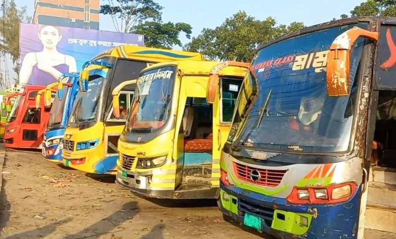 রাজবাড়ীতেও চলছে ৩৮ ঘণ্টার পরিবহন ধর্মঘট