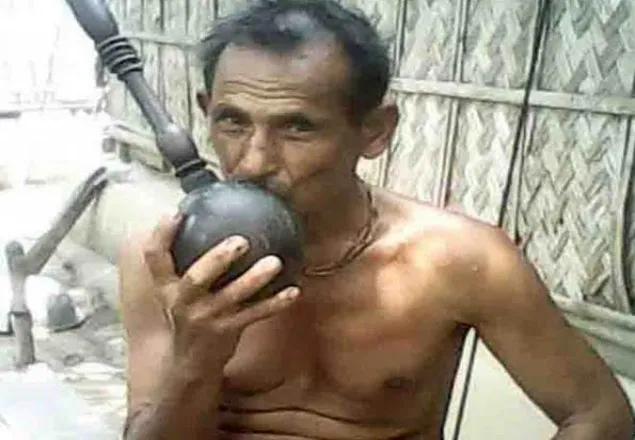 পলাশবাড়ী থেকে হারিয়ে যাচ্ছে ঐতিহ্যবাহী হুক্কা