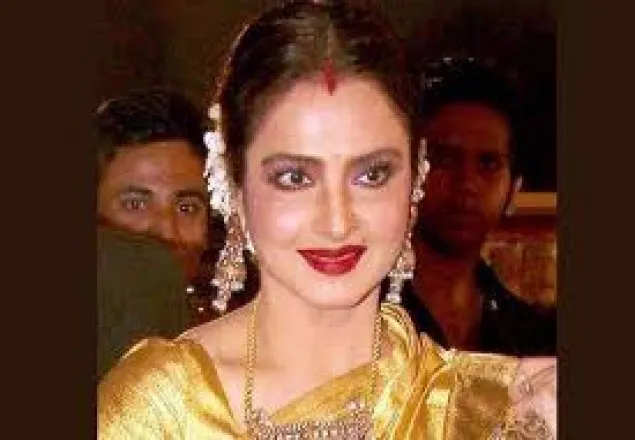 তবে কার জন্য এই সিঁদুর