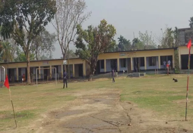 কেন্দ্রে ভোটার উপস্থিতি নজিরবিহীন কম